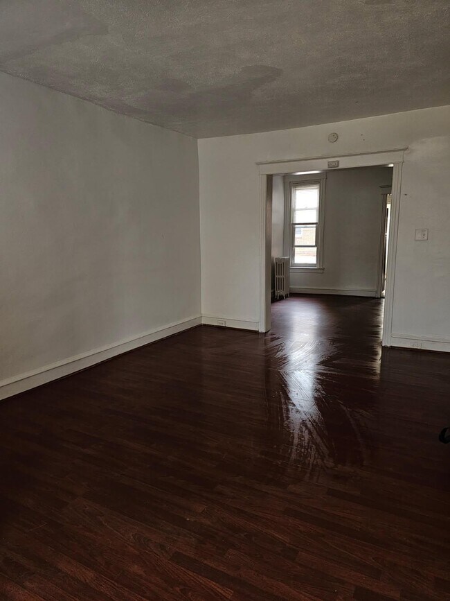 Foto del edificio - 1086 Alcott St