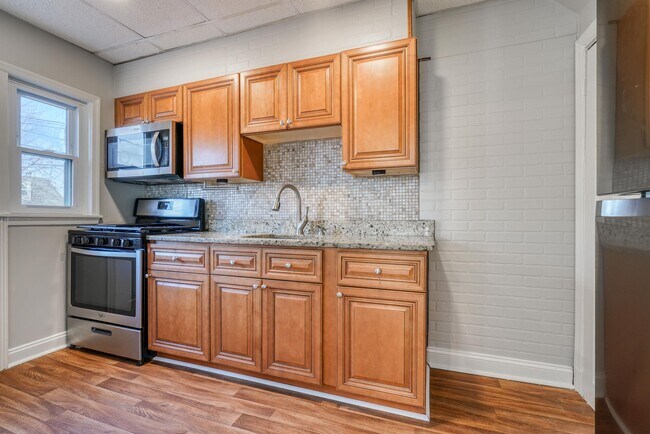 Foto del edificio - 8126 Kavanagh Rd