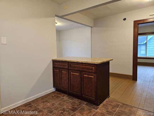 Bar top counter for eating and work. - 437 N Monroe St