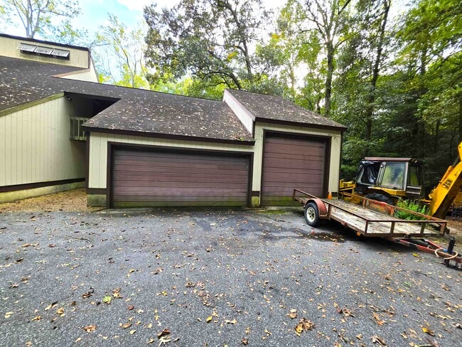 Building Photo - 7535 Carmen Ct