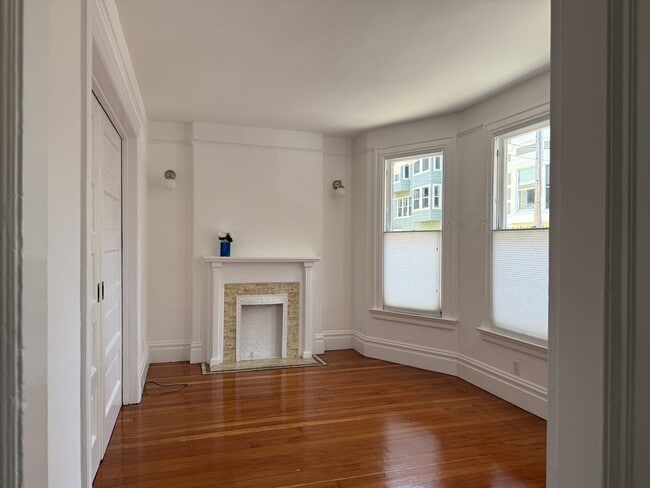 Building Photo - 70-76 Germania St
