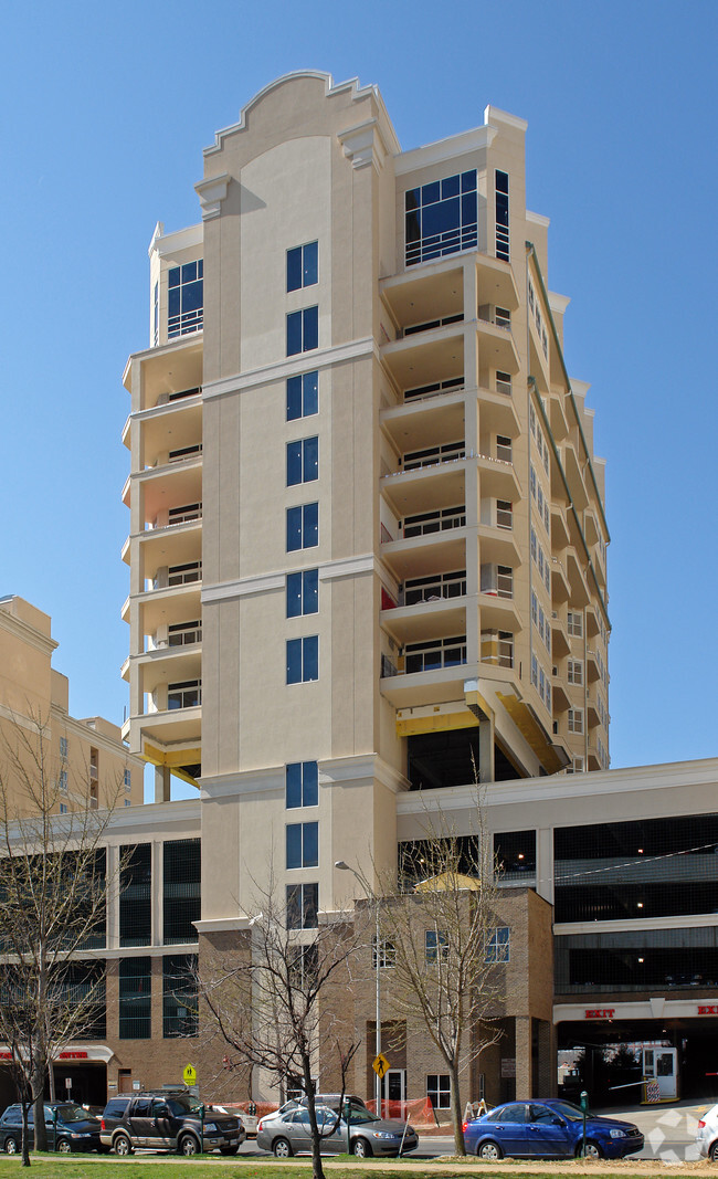 Building Photo - The Madison Charlotte