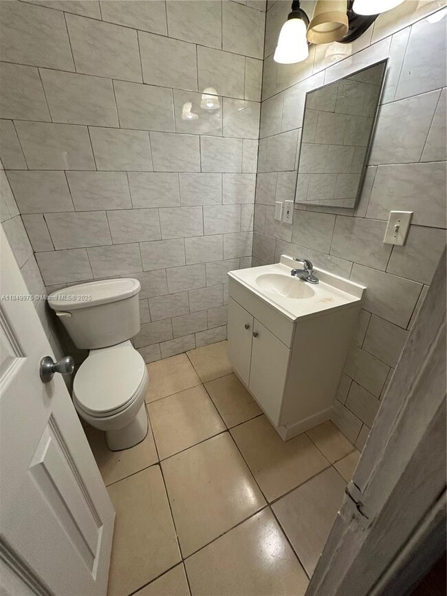 Foto del edificio - 2582 SW 67th Ave