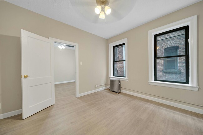 Foto del edificio - 194 Kensington Ave