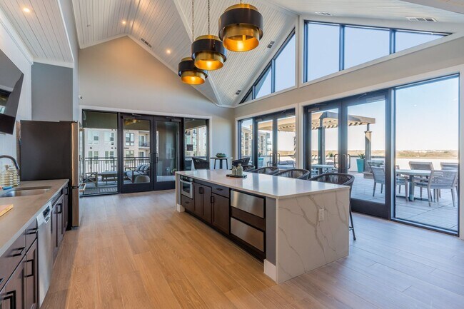 Foto del edificio - The Grove 2/2 Furnished