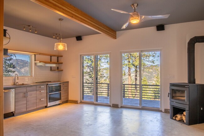 Foto del edificio - 981 Nighthawk Ridge Ln