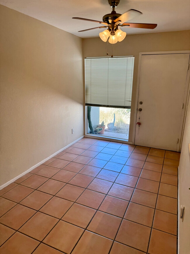 Building Photo - 2755 W Anklam Rd