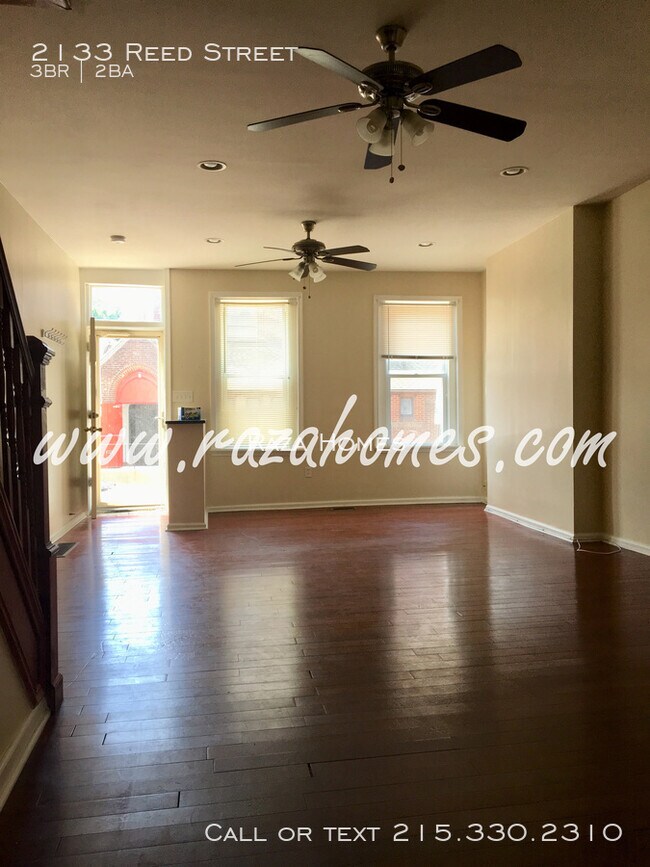 Foto del edificio - 2133 Reed St