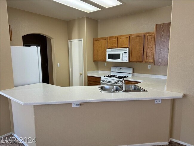 Foto del edificio - 7804 Idle Spring Ct