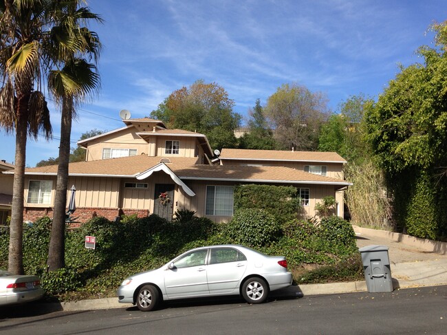 Building Photo - 1807 Bara Rd