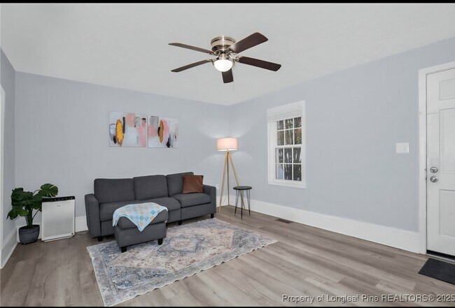 Building Photo - 2703 Pecan Dr