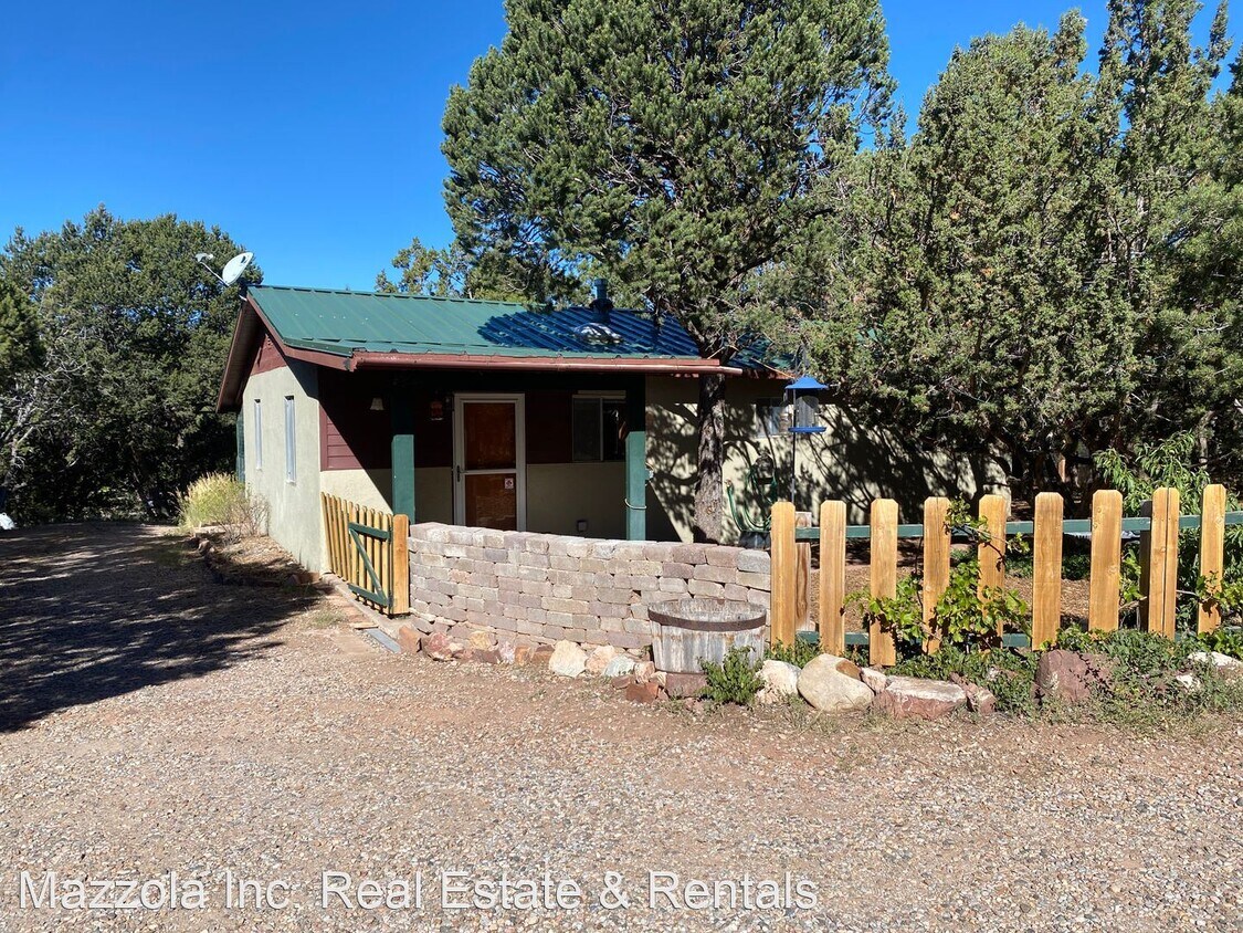 2 br, 1 bath House 19 Jennifer Dr House Rental in Sandia Park, NM