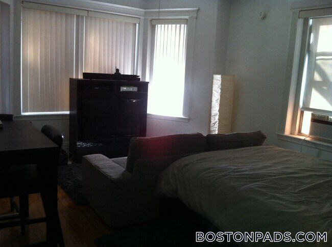 Foto del edificio - 175 Hemenway St