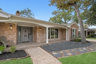 Building Photo - 10211 Candlewood Dr