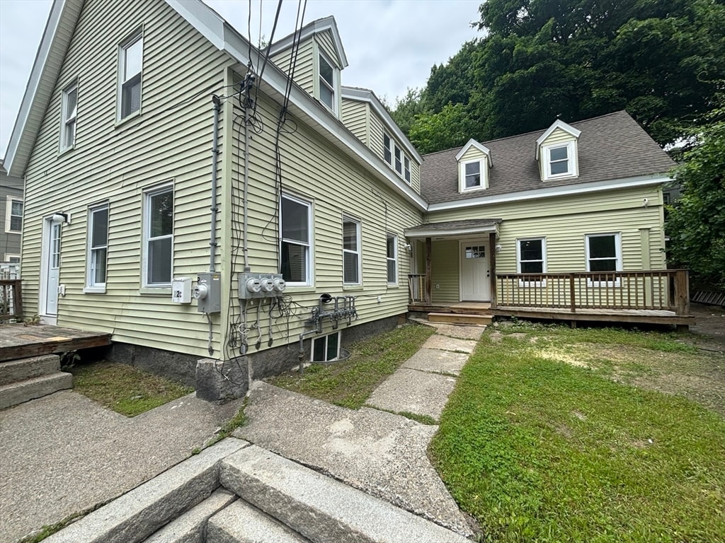 Building Photo - 22 Pleasant St