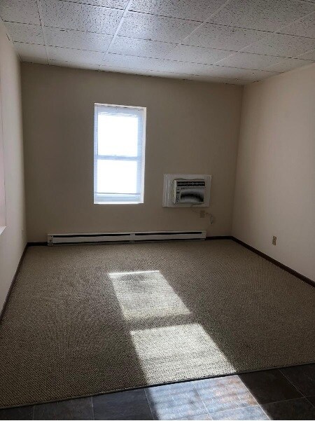 Foto del edificio - 1802 Chandler Rd W