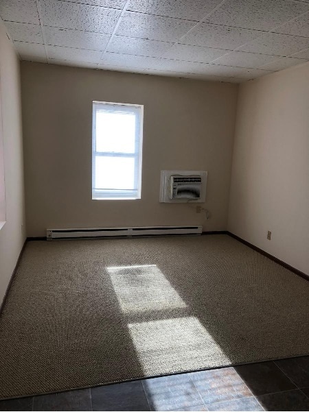 Building Photo - 1802 Chandler Rd W