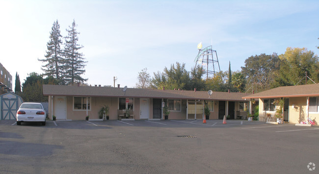 Building Photo - Riverwalk Apartments