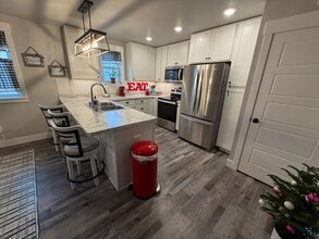 Building Photo - 6150 Elysian Rd