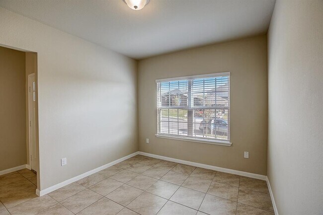 Building Photo - 7112 Ranchito Dr