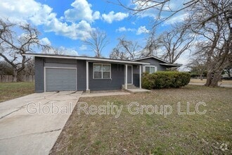 Building Photo - 505 Oasis St