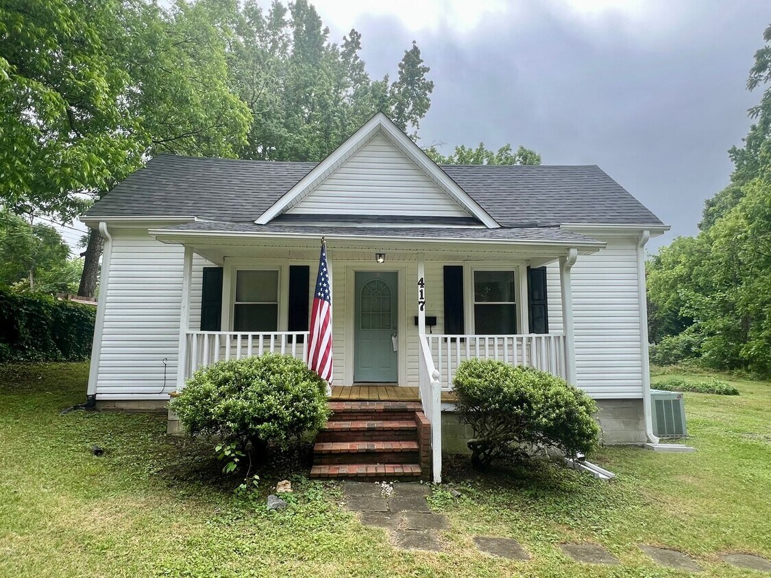 Primary Photo - One bedroom, 1 bath house in Mebane