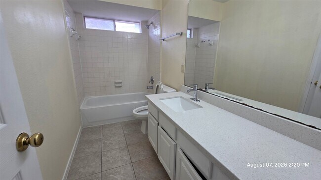 Foto del edificio - 15335 Garett Green Cir