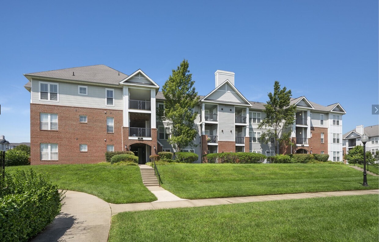 Beautiful scenery - 5202 Daybrook Cir