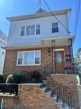 Building Photo - 16 Lanza Ave