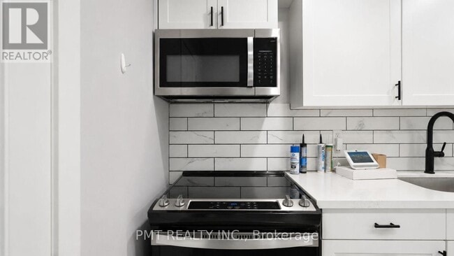Building Photo - 109 Nassau St