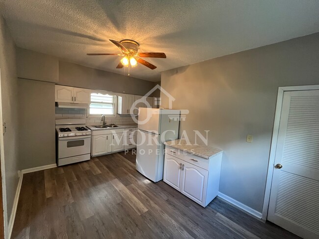 Foto del edificio - 623 W Jefferson St