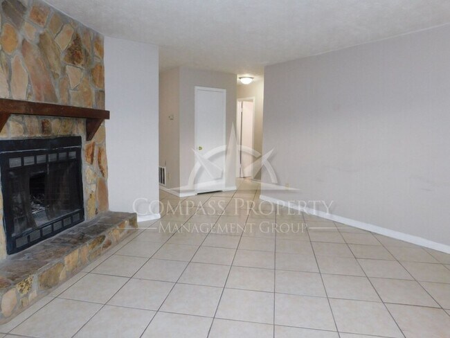 Building Photo - 513 Timber Ridge Ct