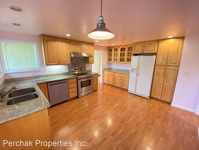 Building Photo - 3 br, 2 bath House - 2230 Gladwin Lane