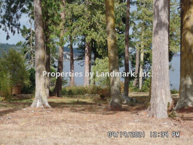 Building Photo - 581 Bachelor Rd