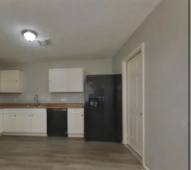 Foto del edificio - 1404 NW 58th Ave