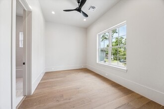 Building Photo - 7203 Tickner St