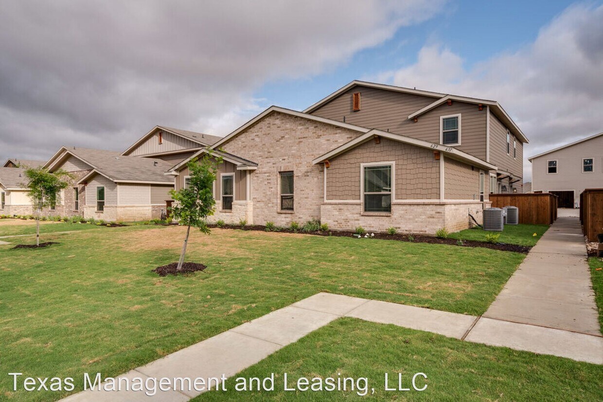 Foto principal - 2 br, 2 bath House - 631 Harvest Moon Drive