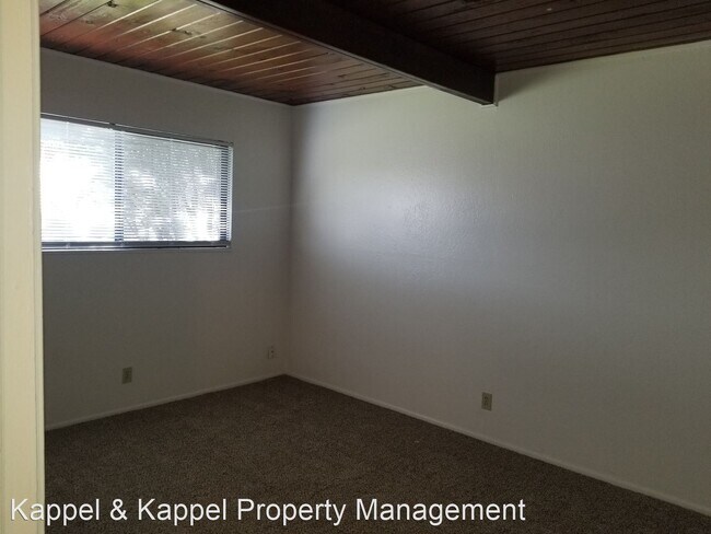 Foto del edificio - 3 br, 1 bath House - 906 Hayes Street