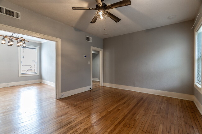 Photo - 723 E Euclid Ave Apartment
