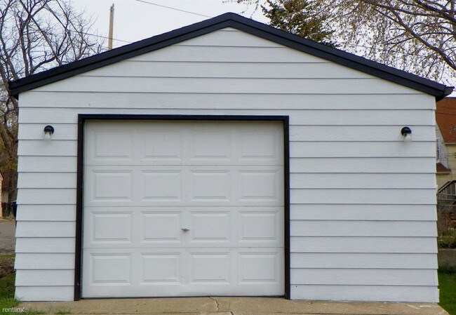 Building Photo - 2 br, 1 bath House - 938 Cypress Street
