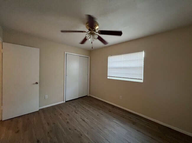 Building Photo - 3325 Daryl Terrace
