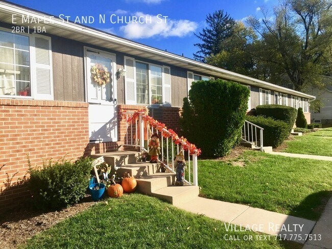 Building Photo - 361 E Maple St