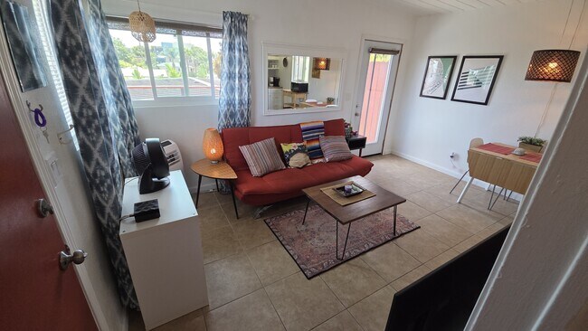 Foto del edificio - 2766 Island Ave