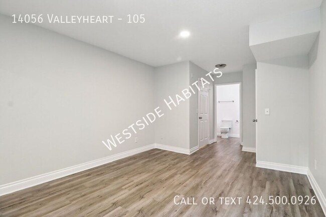 Building Photo - 14056 Valleyheart-105