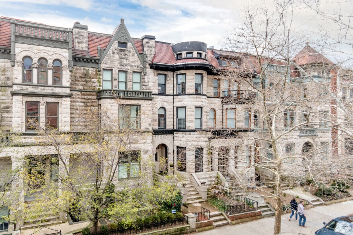 Primary Photo - 1702 Q St NW