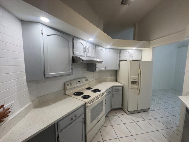 Foto del edificio - 2029 Lake View Blvd
