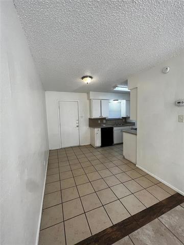 Building Photo - 4928 Diaz Ave