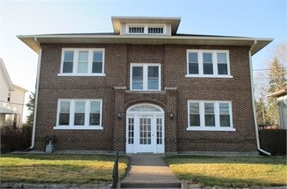 Foto principal - 321 W 4th St