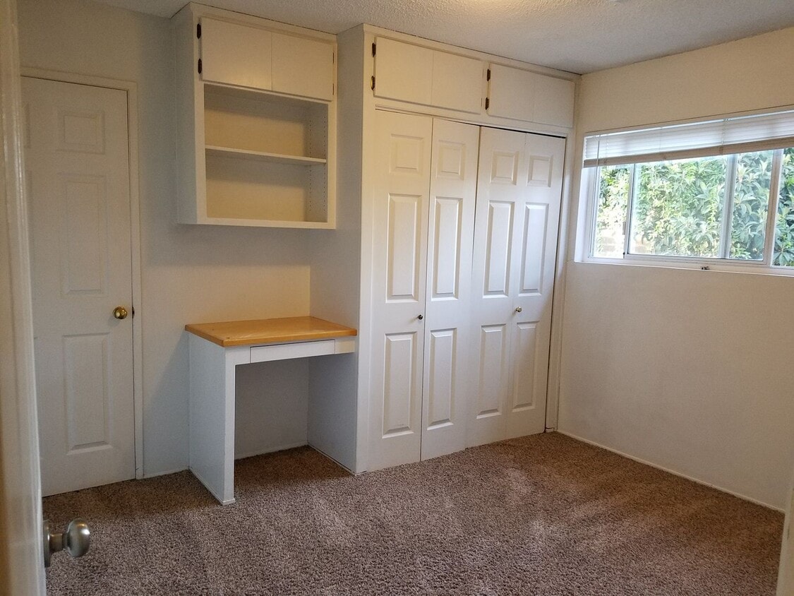 Foto del edificio - 3bd/2ba House w/ Large Backyard, Available August 7, 2026