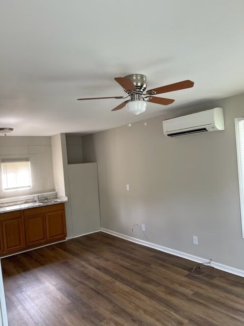 Foto del edificio - 118 Red Quill Wy